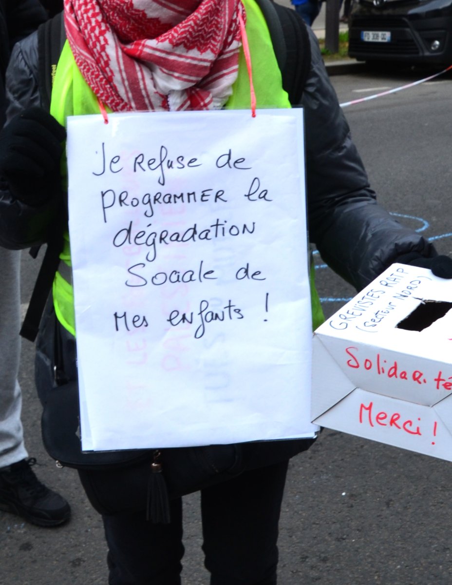 Pancarte « Je refuse de Programmer la dégradation Sociale de Mes enfants ! », Paris (75), 11 janvier 2020