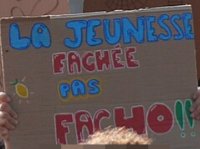 Pancarte « LA JEUNESSE FACHÉE PAS FACHO!! », Perpignan (66), 6 octobre 2026