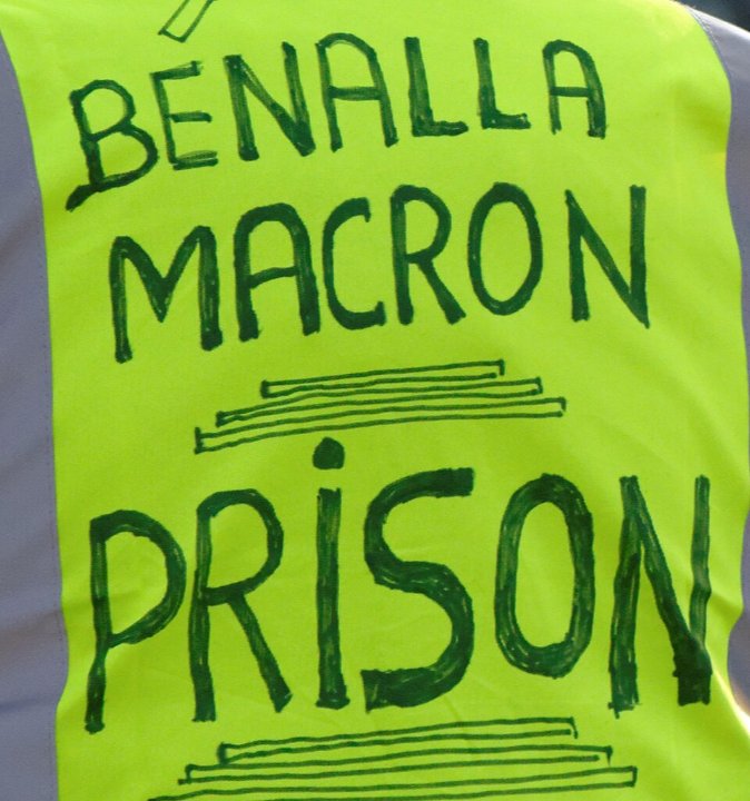 Pancarte « BÉNALLA MACRON PRISON », Belfort (90), 19 janvier 2019