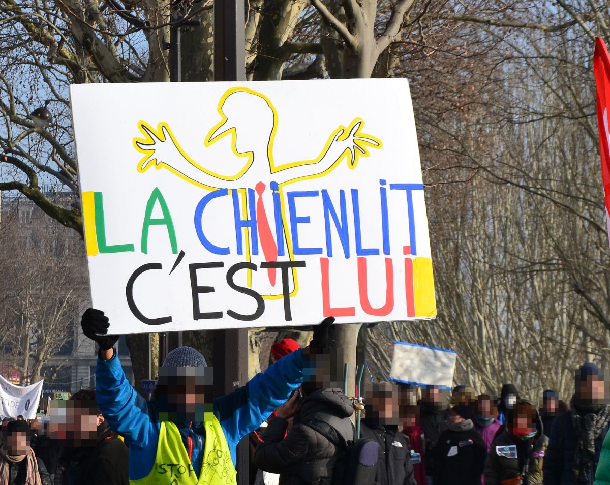 Pancarte « LA CHIENLIT C'EST LUI », Paris (75), 24 janvier 2020