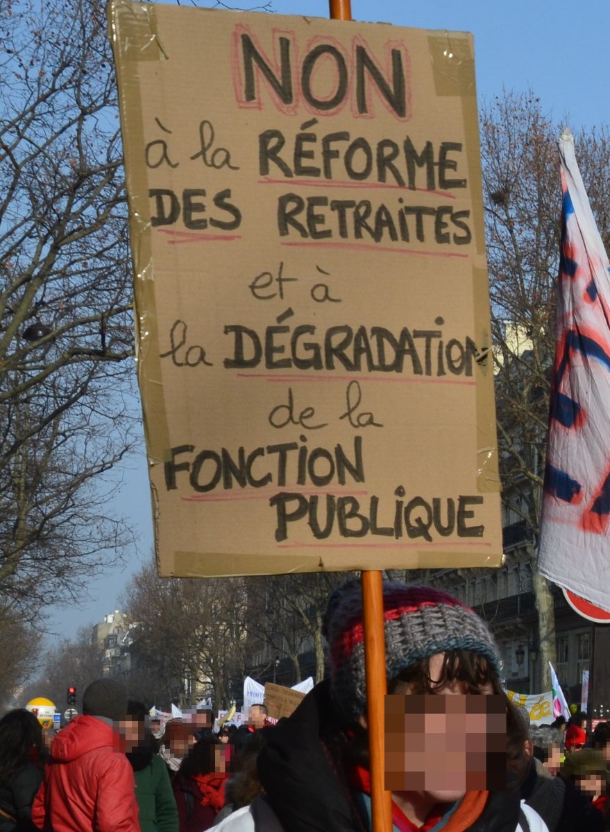 Pancarte « NON à la RÉFORME DES RETRAITES et à la DÉGRADATION de la FONCTION PUBLIQUE », Paris (75), 24 janvier 2020