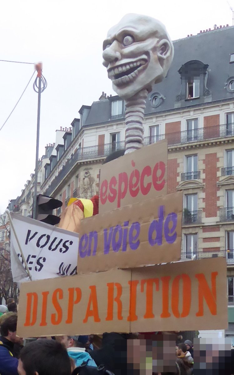 Pancarte « espèce en voie de DISPARITION », Paris (75), 8 décembre 2018