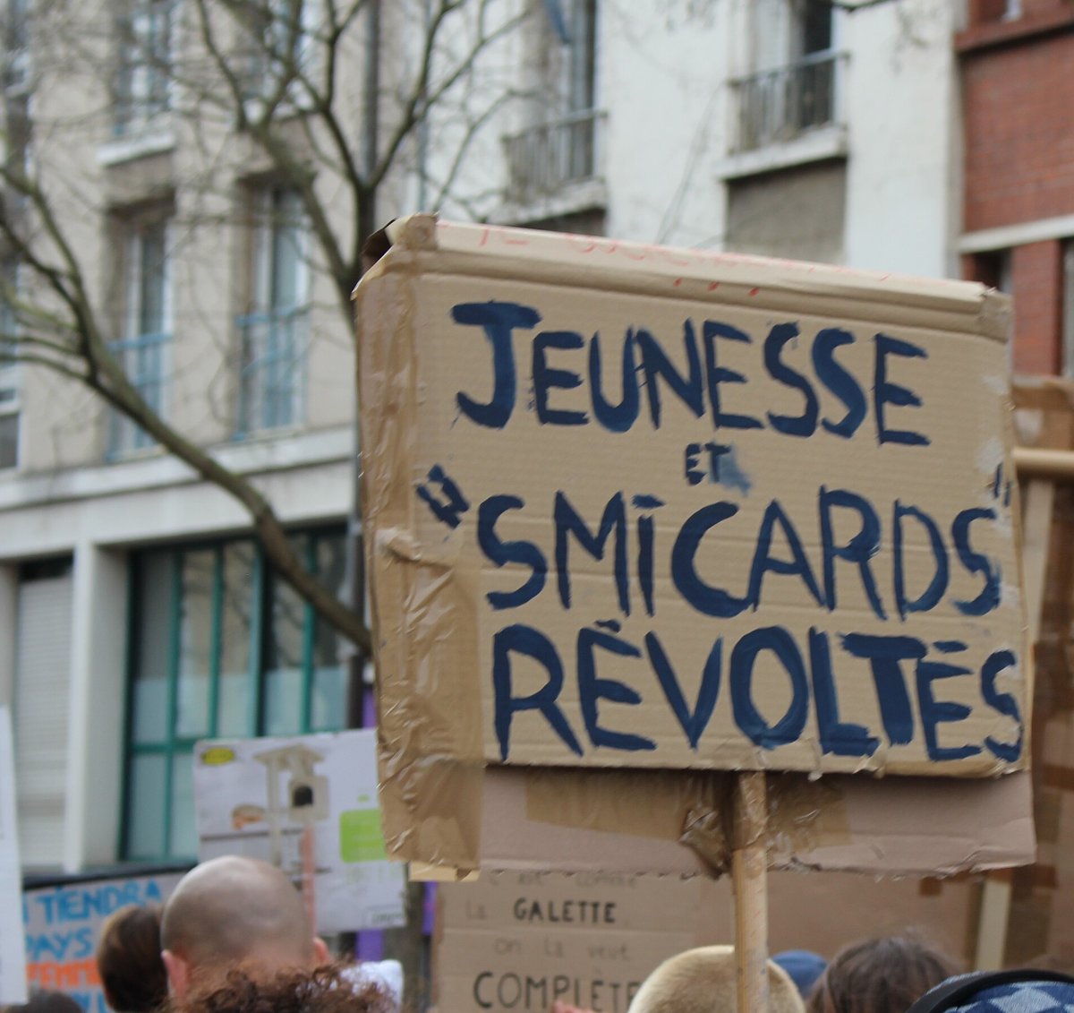 Pancarte « JEUNESSE ET « SMICARDS » RÉVOLTÉS », Le Mans (72), 23 mars 2023