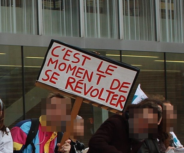 Pancarte « C'EST LE MOMENT DE SE RÉVOLTER », Le Mans (72), 23 mars 2023
