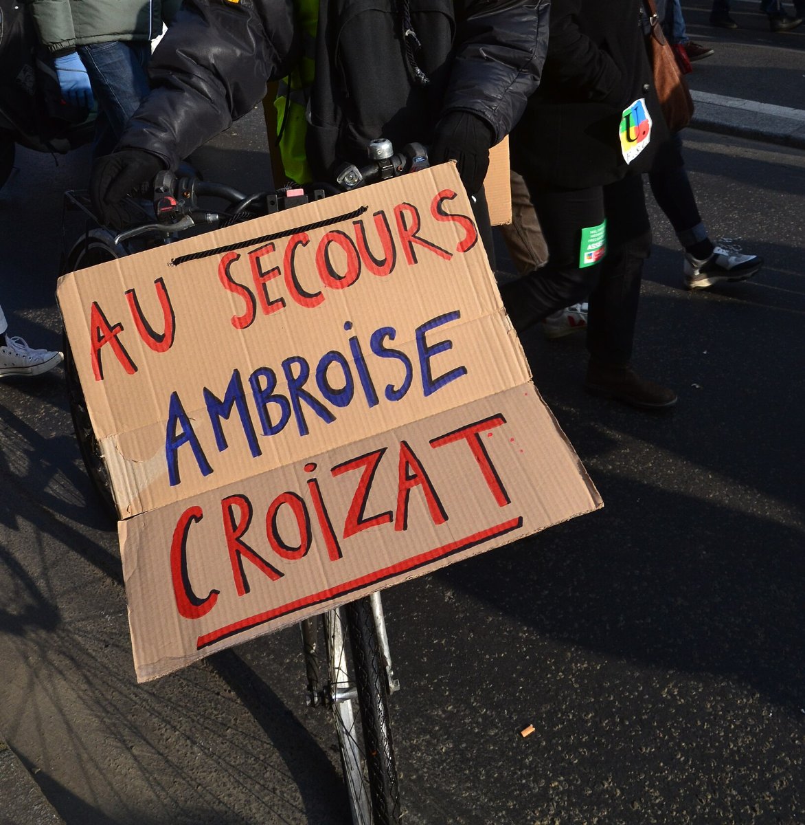 Pancarte « AU SECOURS AMBROISE CROIZAT », Paris (75), 24 janvier 2020