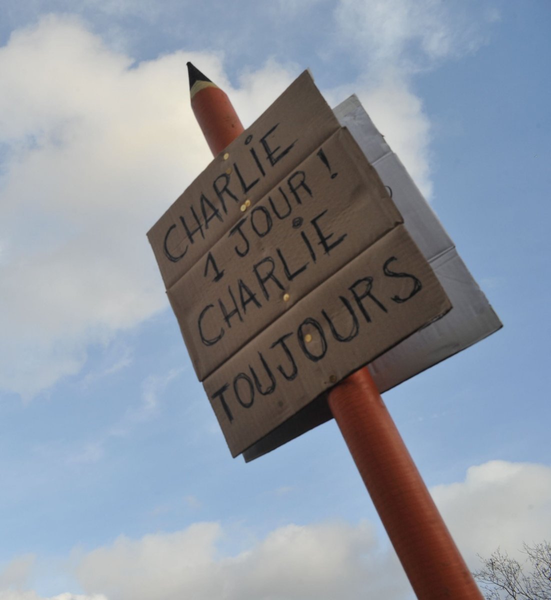 Pancarte « CHARLIE 1 JOUR ! CHARLIE TOUJOURS », Paris (75), 11 janvier 2015